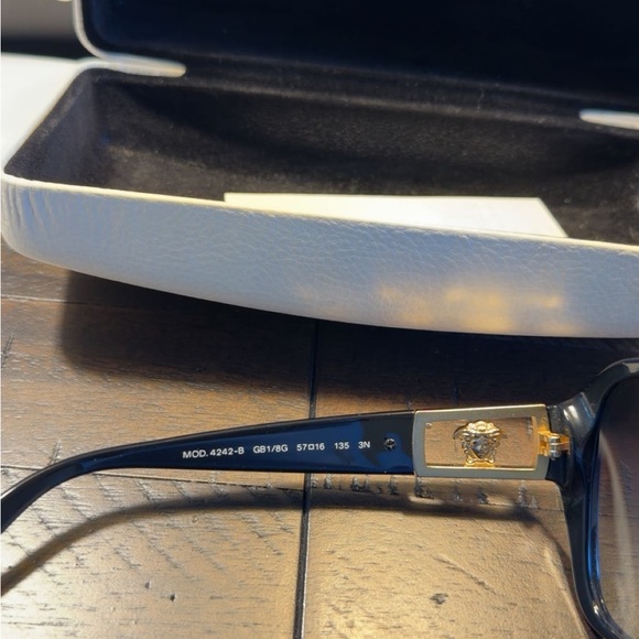 Versace Dark-Tinted Sunglasses with receipt and all packing - Picture 4 of 11
